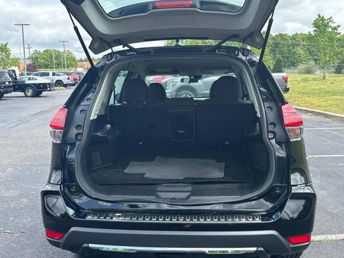 Used 2020 Nissan Rogue S FWD image 13