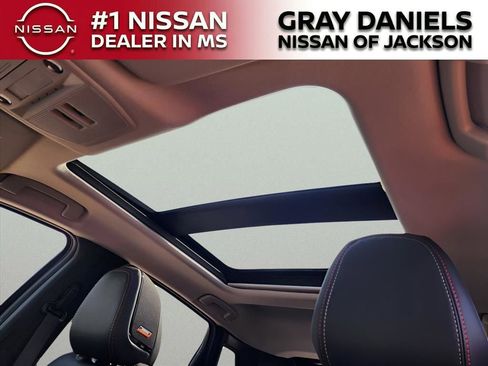 New 2025 Nissan Kicks SR w/ SR Premium Package AWD/4WD image 5