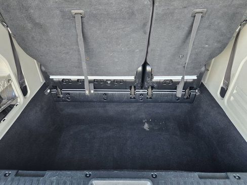Used 2014 Dodge Grand Caravan SXT FWD image 36