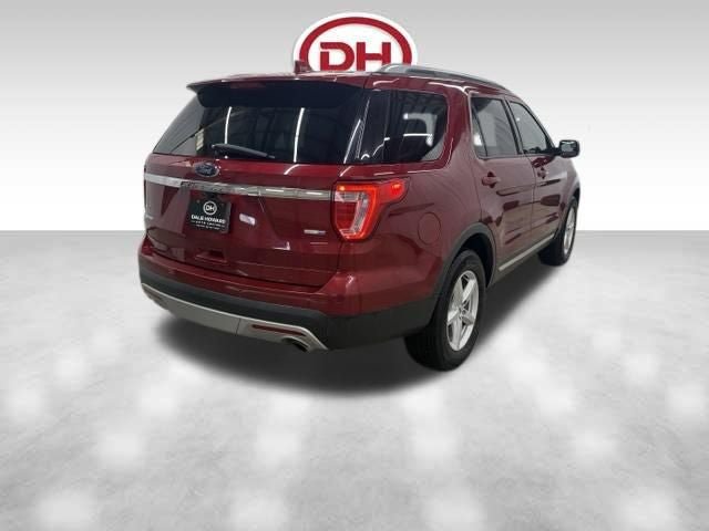 Used 2017 Ford Explorer XLT w/ Class II Trailer Tow Package AWD/4WD image 11