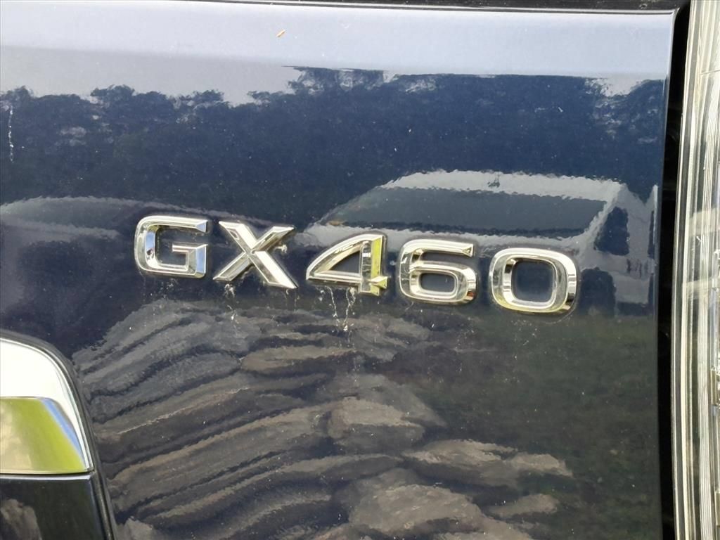 Used 2021 Lexus GX 460 Premium w/ Premium Package AWD/4WD image 12