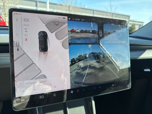 Used 2026 Tesla Model Y Standard image 33