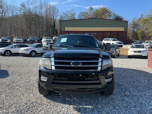 Used 2017 Ford Expedition EL XLT w/ Equipment Group 202A image 3
