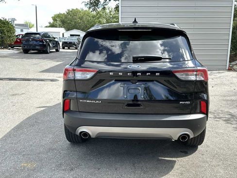 Used 2022 Ford Escape Titanium w/ Titanium Elite Package AWD/4WD image 5
