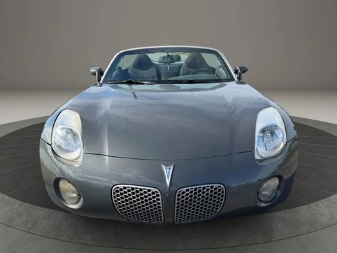 Used 2009 Pontiac Solstice Convertible w/ Preferred Package RWD image 3