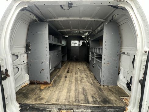 Used 2013 Ford E-250 and Econoline 250 image 13