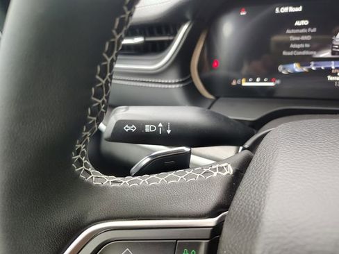 New 2025 Jeep Grand Cherokee Limited w/ Trailer Tow Package image 23