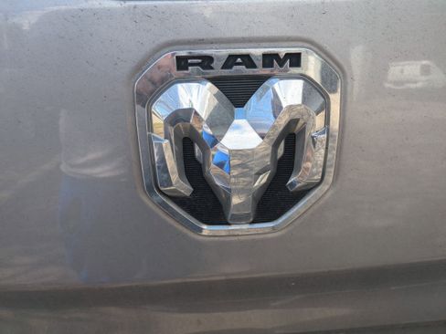 Used 2019 RAM 1500 Big Horn image 13