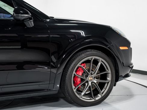 Used 2023 Porsche Cayenne GTS AWD/4WD image 50