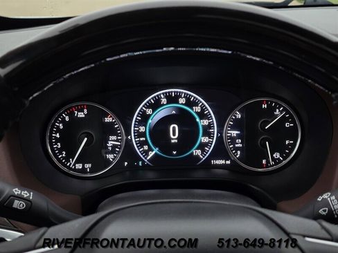 Used 2018 Buick Enclave Avenir w/ Avenir Technology Package AWD/4WD image 15