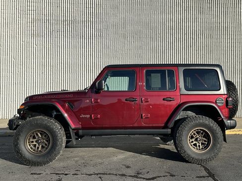 Used 2021 Jeep Wrangler Unlimited Rubicon image 2