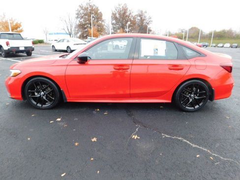 Used 2025 Honda Civic Sport image 9