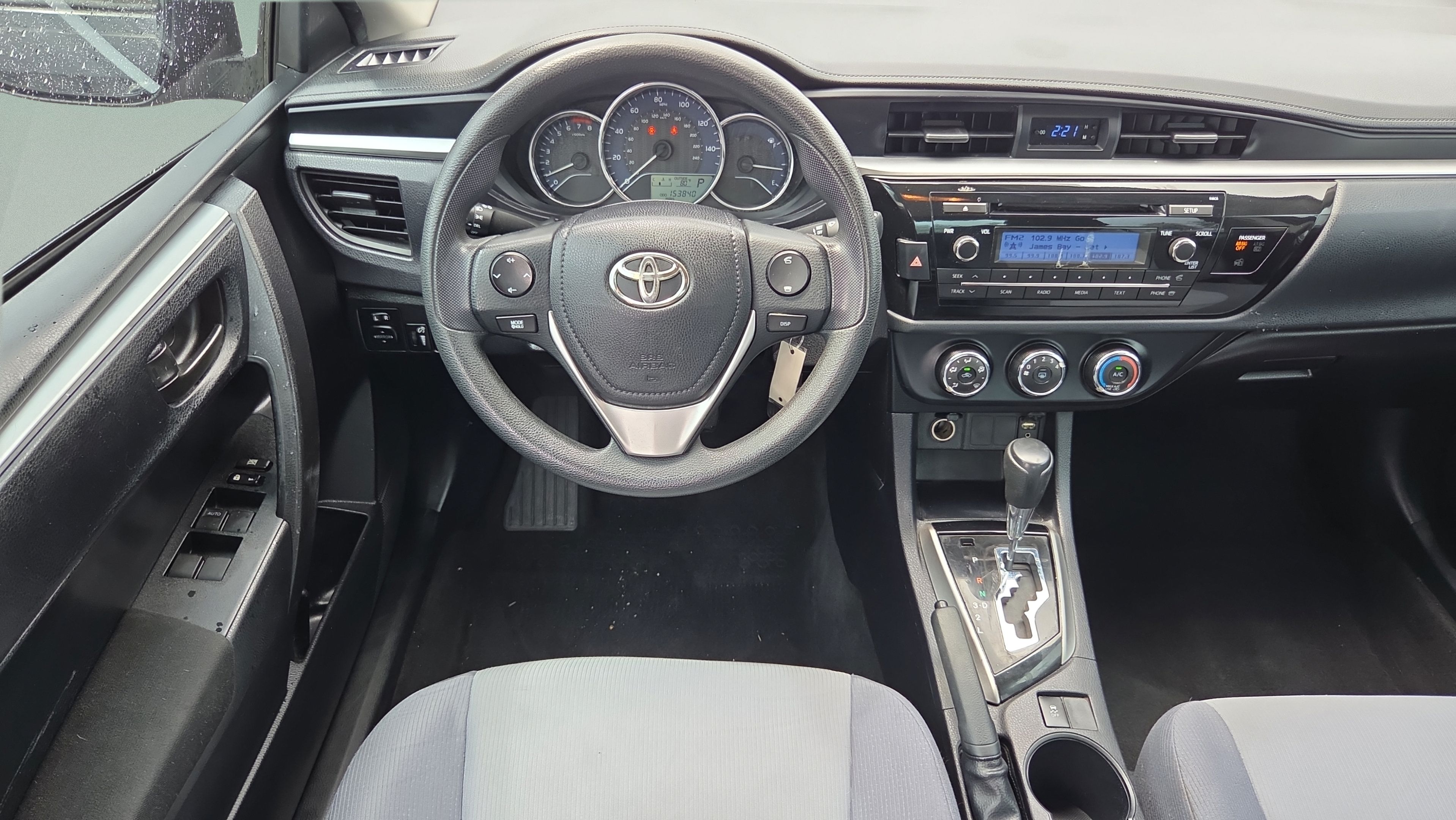 Used 2015 Toyota Corolla L FWD image 14