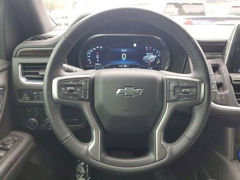 Used 2022 Chevrolet Tahoe Z71 w/ Luxury Package image 18