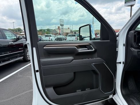 Used 2018 Chevrolet Silverado 2500 LT w/ LT Fleet Convenience Package AWD/4WD image 5