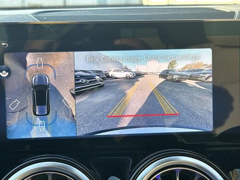 New 2026 Mercedes-Benz GLB 250 image 12