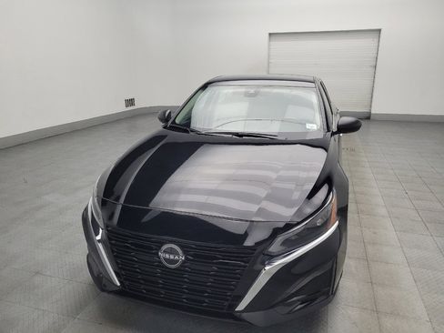 Used 2024 Nissan Altima 2.5 SV image 15