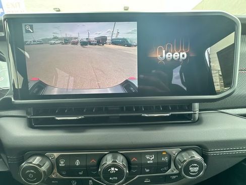 New 2026 Jeep Gladiator Rubicon w/ Steel Power Dome Hood Package AWD/4WD image 19