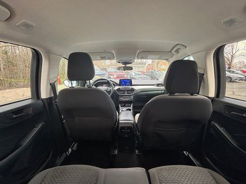 Used 2022 Ford Escape SE w/ SE Sport Appearance Package image 14