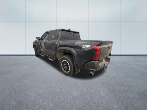 Used 2025 Toyota Tacoma TRD Off-Road w/ TRD Off Road Upgrade Package AWD/4WD image 6