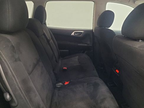 Used 2016 Nissan Pathfinder SV AWD/4WD image 19
