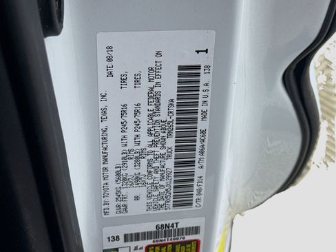 Used 2018 Toyota Tacoma SR w/ SR Convenience Package image 37