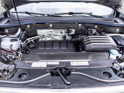 Used 2024 Volkswagen Atlas SEL Premium R-Line AWD/4WD image 29