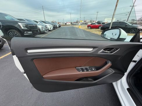 Used 2016 Audi A3 2.0T Premium image 9