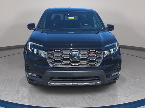 Used 2024 Honda Ridgeline TrailSport image 2