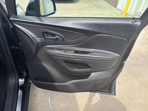 Used 2019 Buick Encore Preferred w/ Safety Package FWD image 18