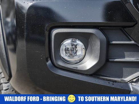 Used 2021 Toyota Tacoma TRD Off-Road w/ TRD Premium Off Road Package AWD/4WD image 14