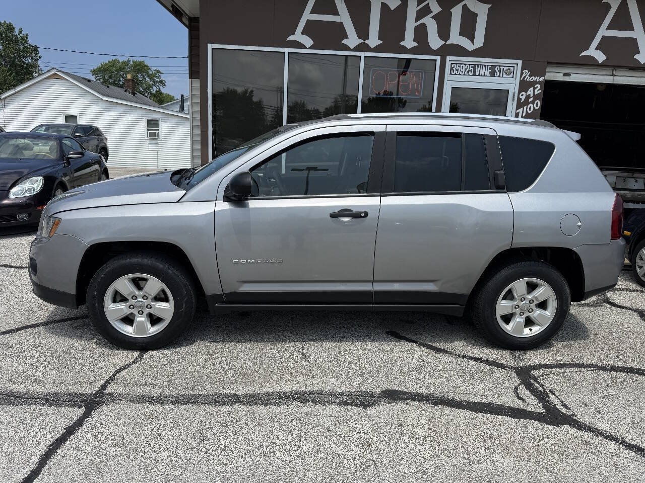 Used 2014 Jeep Compass Sport FWD image 5
