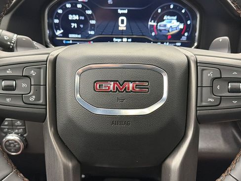 Used 2025 GMC Sierra 1500 AT4 w/ AT4 Premium Package AWD/4WD image 28