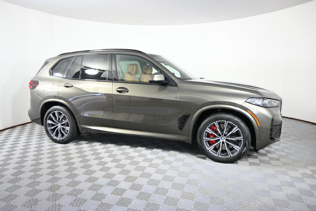 Used 2026 BMW X5 xDrive50e w/ M Sport Package AWD/4WD image 8