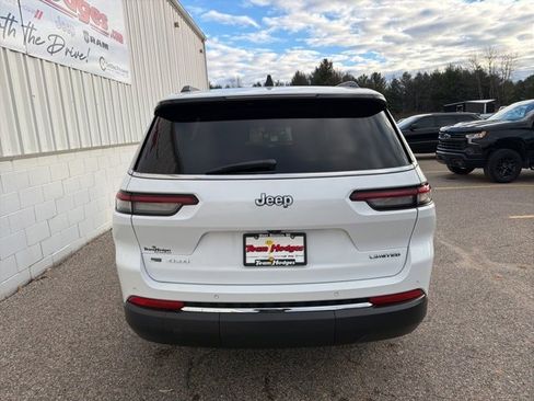 Used 2022 Jeep Grand Cherokee L Limited image 11