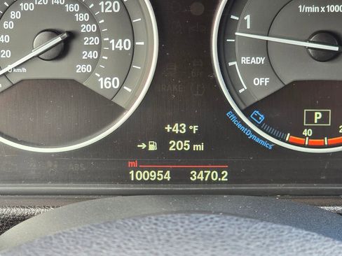 Used 2018 BMW 320i xDrive Sedan w/ Convenience Package image 33