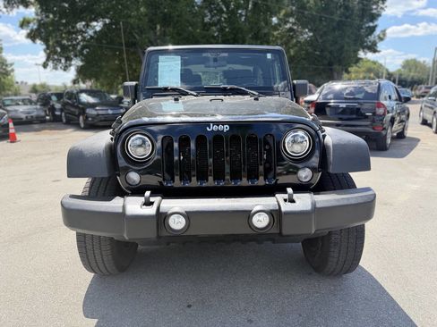 Used 2018 Jeep Wrangler Sport AWD/4WD image 2