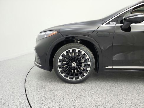 New 2026 Mercedes-Benz EQS 400 4MATIC SUV image 14