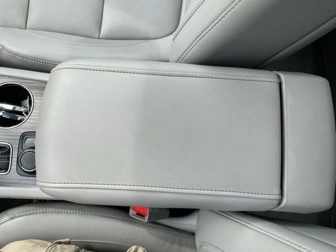 Used 2019 GMC Acadia SLT AWD/4WD image 23