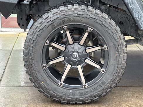 Used 2016 Jeep Wrangler Unlimited Rubicon image 21