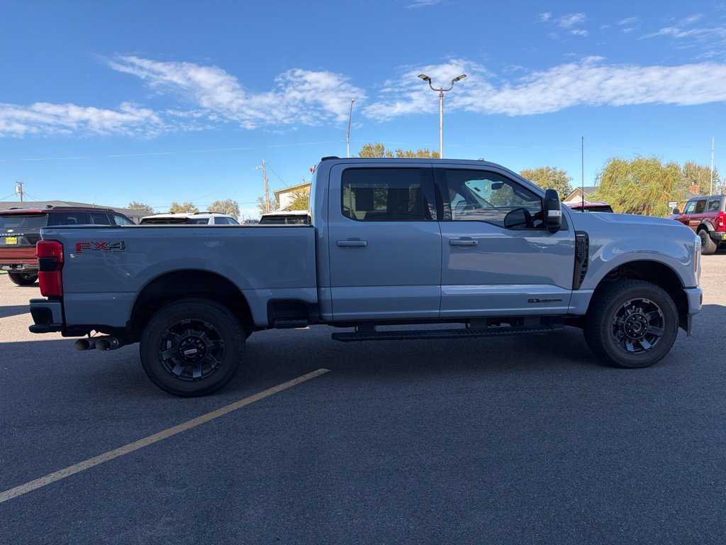 Used 2024 Ford F250 4x4 Crew Cab Super Duty image 5