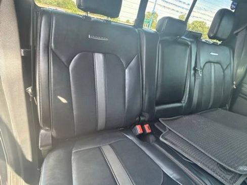 Used 2019 Ford F250 Platinum w/ Platinum Ultimate Package AWD/4WD image 14