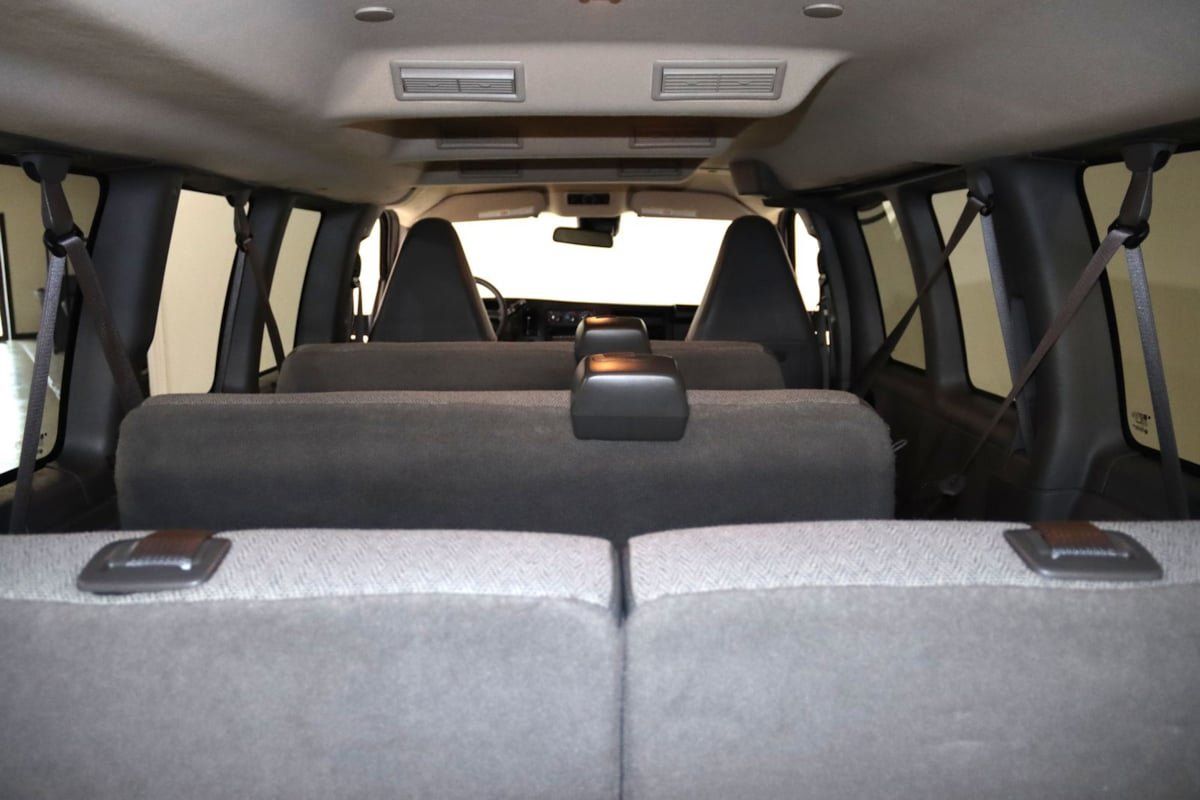 Used 2025 Chevrolet Express 3500 LT w/ LT Preferred Equipment Group RWD image 59