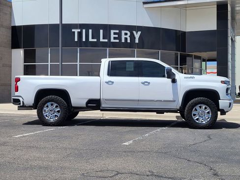 Used 2024 Chevrolet Silverado 3500 High Country w/ High Country Premium Package AWD/4WD image 1