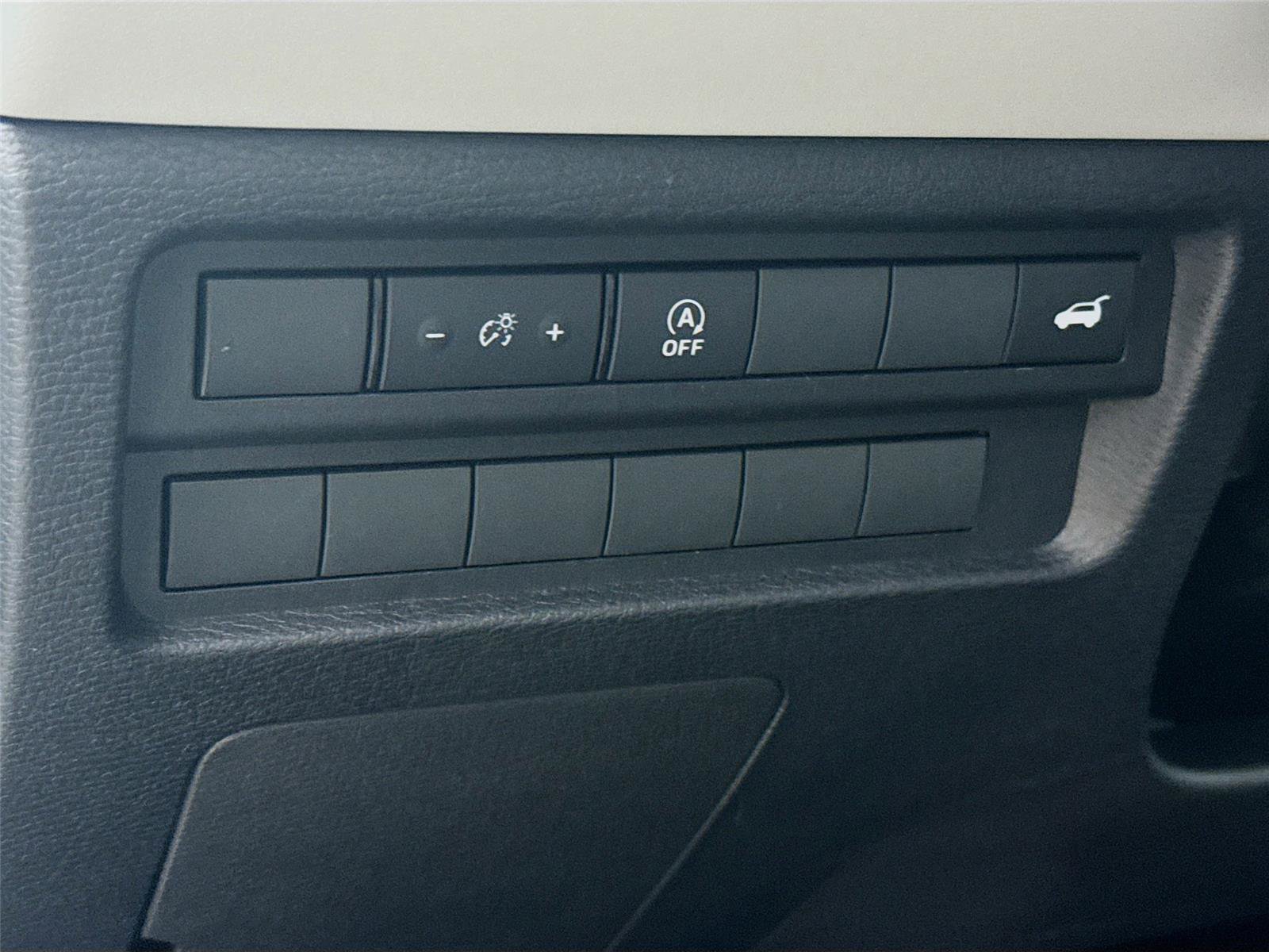New 2026 Mitsubishi Outlander SE FWD image 7