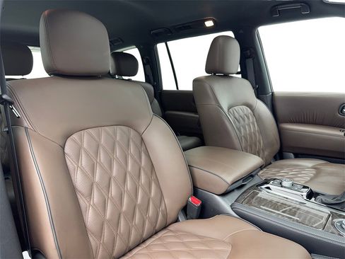 Used 2024 Nissan Armada Platinum w/ Captain's Chairs Package image 48