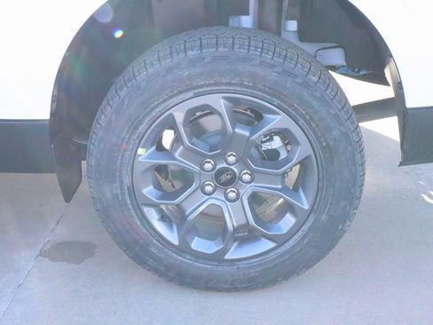 New 2026 Ford Maverick XLT w/ XLT Luxury Package image 18