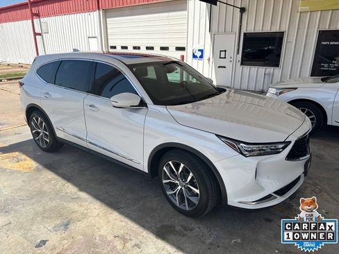 Used 2024 Acura MDX SH-AWD w/ Technology Package image 3