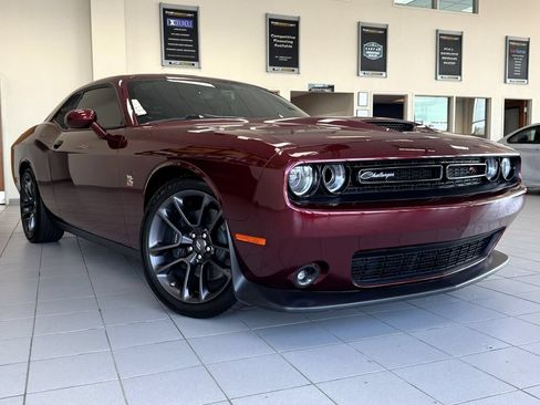 Used 2021 Dodge Challenger R/T Scat Pack w/ Driver Convenience Group RWD image 10