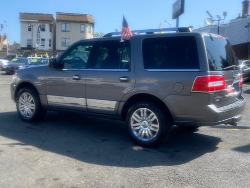 Used 2013 Lincoln Navigator 4WD w/ HD Trailer Tow Pkg image 4
